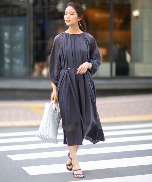 nano・universe（ナノユニバース）の「バックデザインシアーロング 