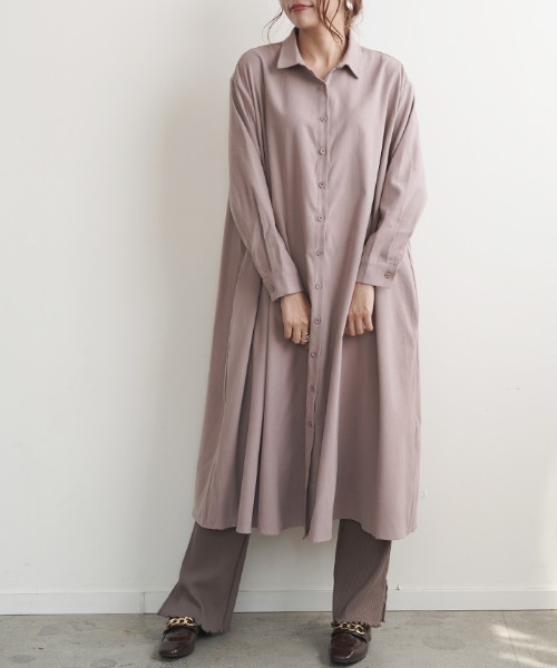 Futier land(フューティアランド)の「ボリュームAラインシャツワンピース(シャツワンピース・レディース・グレイッシュベージュ/テラコッタ/ブラック/チャコールグレー/ブラウン・FREE)」の7枚目の写真