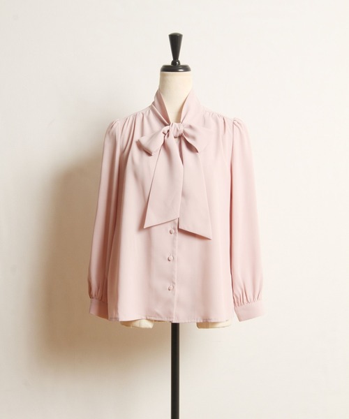 tocco トッコ ピンクベージュ 長袖 シャツ・ブラウス M tocco closet（トッコ クローゼット）の「ラッフルフリル付き