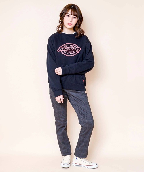 Dickies（ディッキーズ）の「【DICKIES/ディッキーズ】裏毛ロゴプリントスウェット/トレーナー　ビッグブランドロゴプリント（スウェット・レディース・イエロー/ホワイト/ブラック・LARGE/MEDIUM）」の9枚目の写真