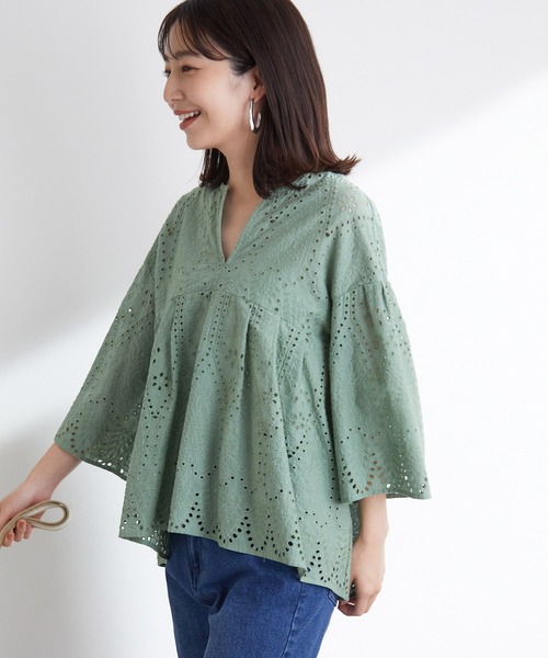 VIS（ビス）の「【美人百花7月号掲載】エンブロイダリーレースブラウス（シャツ/ブラウス・レディース・ブラック/ホワイト/グリーン系その他/パープル系その他・FREE）」の4枚目の写真