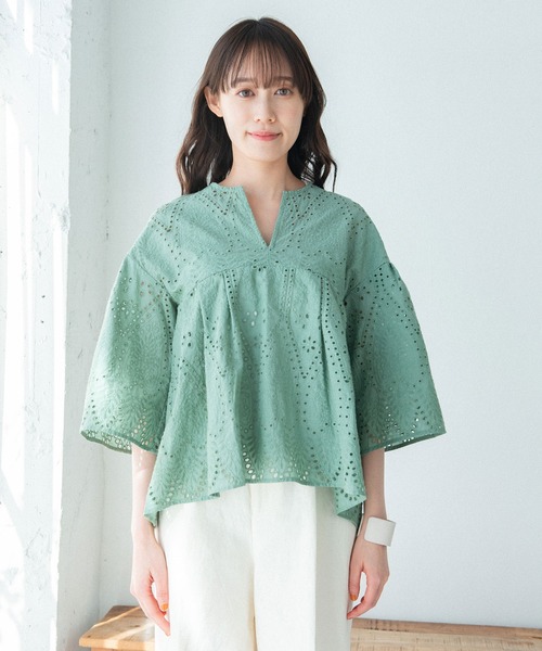 VIS（ビス）の「【美人百花7月号掲載】エンブロイダリーレースブラウス（シャツ/ブラウス・レディース・ブラック/ホワイト/グリーン系その他/パープル系その他・FREE）」の14枚目の写真