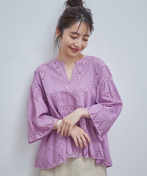 VIS（ビス）の「【美人百花7月号掲載】エンブロイダリーレースブラウス（シャツ/ブラウス・レディース・ブラック/ホワイト/グリーン系その他/パープル系その他・FREE）」の9枚目の写真