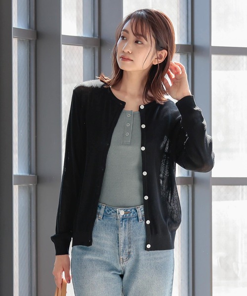 KOBE LETTUCE(コウベレタス)の「シェルボタンシアーカーディガン(カーディガン/ボレロ・レディース・オフホワイト/ベージュ/ブルー/ブラック・FREE)」の3枚目の写真