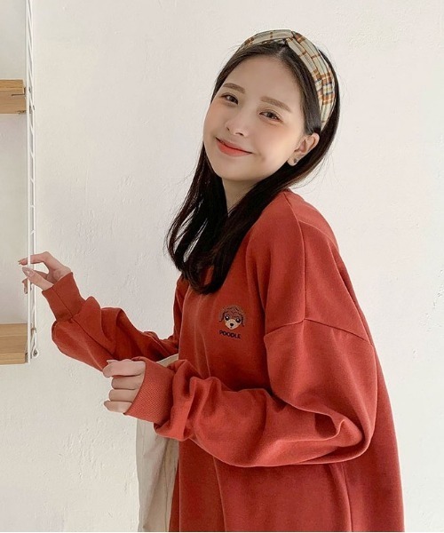 SONA（ソナ）の「SONYUNARA パピー刺繍トレーナー 10colors（スウェット・レディース・スカイブルー/ブラック/ベージュ/ブラウン/レッド/ブルー/グリーン/ミント/クリーム/ライトパープル・FREE）」の19枚目の写真