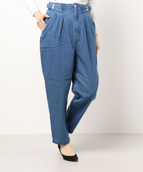 ehka sopo(エヘカソポ)の「デニムタックパンツ(その他パンツ・レディース・ホワイト/ブルー/ネイビー・フリ-)」の7枚目の写真