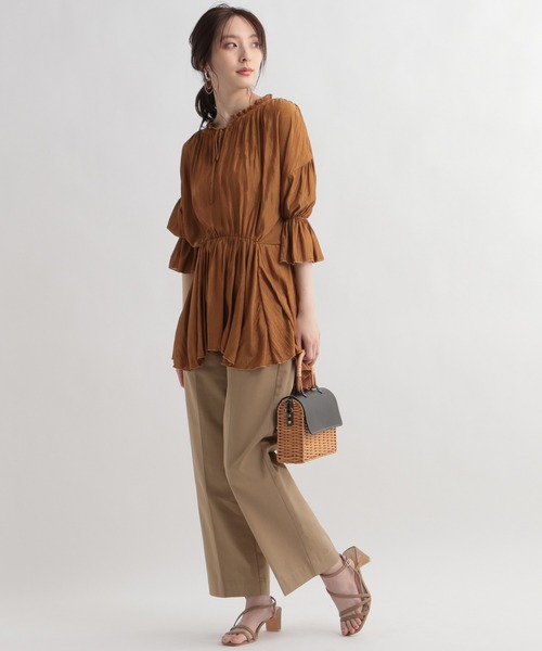 Andemiu（アンデミュウ）の「デザインティアードブラウス948040（シャツ/ブラウス・レディース・ブラック/ベージュ/オフホワイト・FREE）」の11枚目の写真