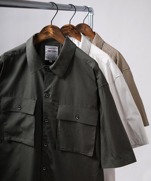 SMITH'S(スミス)の「【SMITH'S AMERICAN/スミスアメリカン】オーバーサイズ ツイルワーク半袖シャツ(シャツ/ブラウス・メンズ・アッシュグレー/ブラック/ベージュ・M/L/XL)」の2枚目の写真