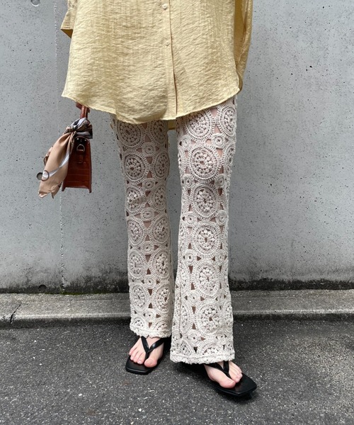 CIAOPANIC（チャオパニック）の「【SCENE by ciaopanic/シーン バイ チャオパニック】クロシェレースニットイージーパンツ/WEB・一部店舗限定（スラックス・レディース・ブラック/アイボリー・FREE）」の5枚目の写真