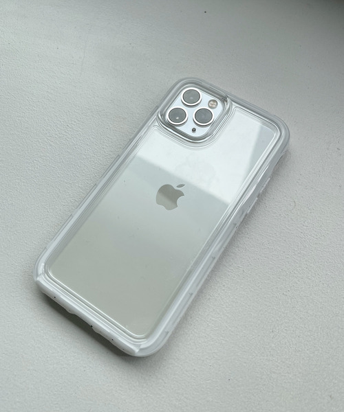 SANSeLF（サンセルフ）の「ホワイトストーンライク iPhoneケース  smc16s1【SANSeLF】（スマホケース/カバー・レディース・ホワイト/ホワイト系その他・F/A/J/N/O/D/I/P/U/T/V/Z/Y/X/W/iPhone 15/iPhone 15 Pro/iPhone 15 Pro Max）」の4枚目の写真