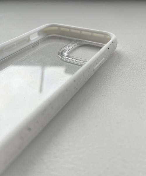 SANSeLF（サンセルフ）の「ホワイトストーンライク iPhoneケース  smc16s1【SANSeLF】（スマホケース/カバー・レディース・ホワイト/ホワイト系その他・F/A/J/N/O/D/I/P/U/T/V/Z/Y/X/W/iPhone 15/iPhone 15 Pro/iPhone 15 Pro Max）」の6枚目の写真