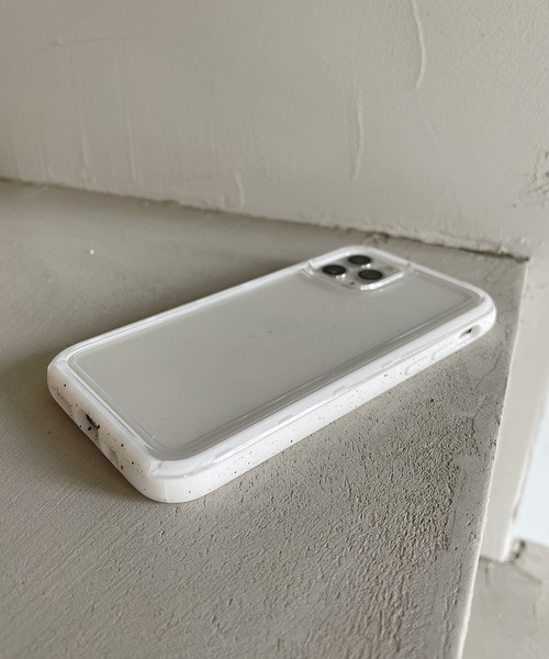 SANSeLF（サンセルフ）の「ホワイトストーンライク iPhoneケース  smc16s1【SANSeLF】（スマホケース/カバー・レディース・ホワイト/ホワイト系その他・F/A/J/N/O/D/I/P/U/T/V/Z/Y/X/W/iPhone 15/iPhone 15 Pro/iPhone 15 Pro Max）」の10枚目の写真