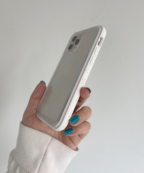 SANSeLF（サンセルフ）の「ホワイトストーンライク iPhoneケース  smc16s1【SANSeLF】（スマホケース/カバー・レディース・ホワイト/ホワイト系その他・F/A/J/N/O/D/I/P/U/T/V/Z/Y/X/W/iPhone 15/iPhone 15 Pro/iPhone 15 Pro Max）」の12枚目の写真