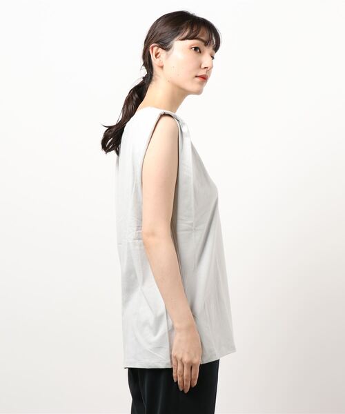 LOWRYS FARM（ローリーズファーム）の「ショルダーパットノースリーブ　948774（Tシャツ/カットソー・レディース・ブラック/ブルー系その他/オフホワイト/グレー・FREE）」の14枚目の写真