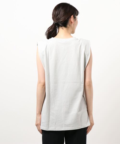 LOWRYS FARM（ローリーズファーム）の「ショルダーパットノースリーブ　948774（Tシャツ/カットソー・レディース・ブラック/ブルー系その他/オフホワイト/グレー・FREE）」の6枚目の写真