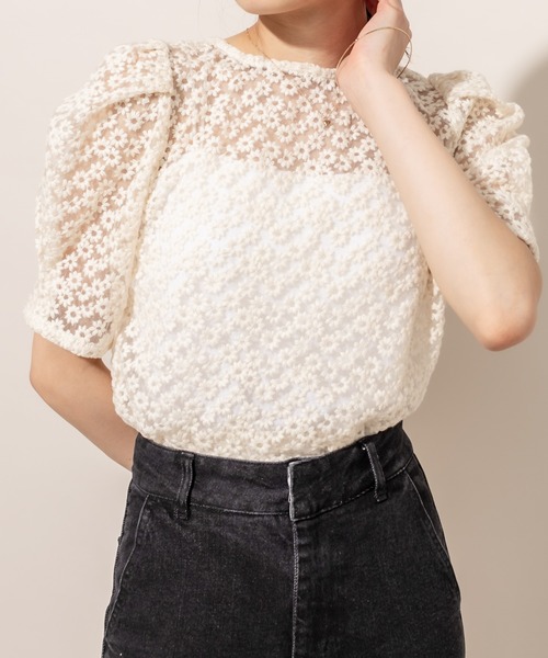 mline（エムライン）の「[mline] WEB限定 レースパフブラウス（シャツ/ブラウス・レディース・ブラック/ベージュ/アイボリー・FREE）」の2枚目の写真