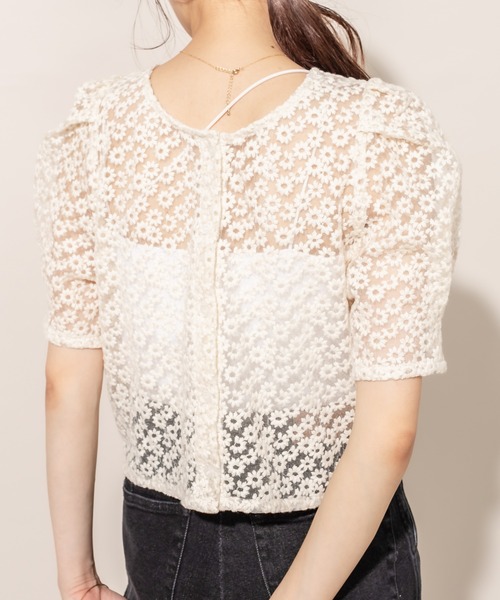 mline（エムライン）の「[mline] WEB限定 レースパフブラウス（シャツ/ブラウス・レディース・ブラック/ベージュ/アイボリー・FREE）」の16枚目の写真