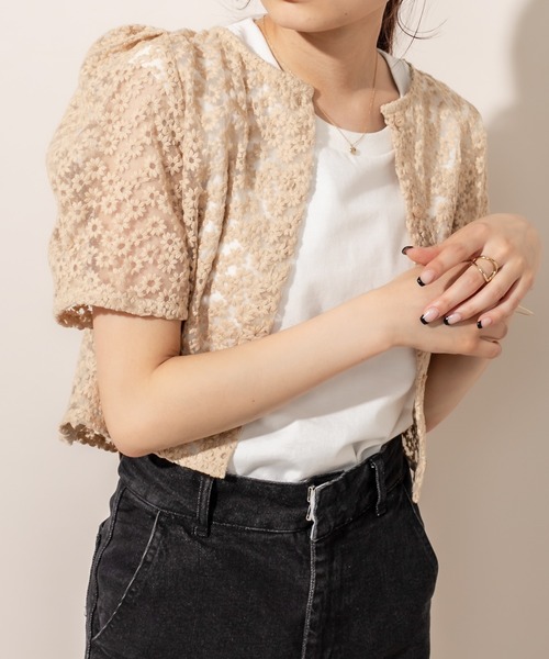 mline（エムライン）の「[mline] WEB限定 レースパフブラウス（シャツ/ブラウス・レディース・ブラック/ベージュ/アイボリー・FREE）」の13枚目の写真