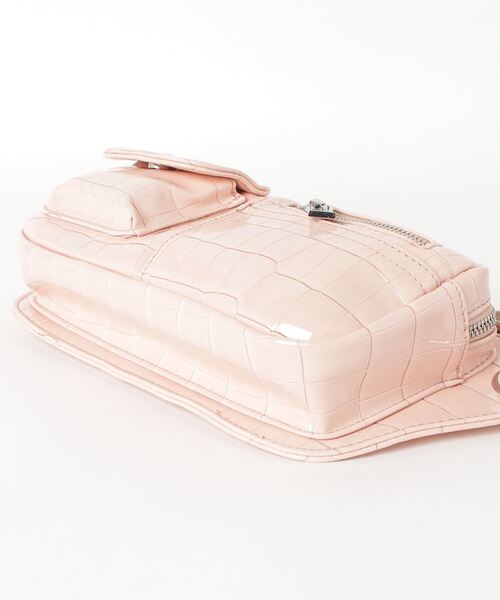 HVISK(ヴィスク)の「HVISK (ヴィスク) BRILLAY CROCO ボディバッグ(ボディバッグ/ウエストポーチ・レディース・ピンク・FREE)」の2枚目の写真