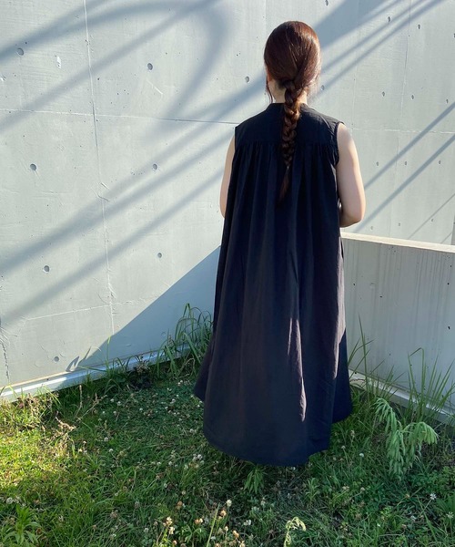 AS KNOW AS plus（アズノゥアズプラス）の「☆ナチュラルノースリーブワンピース（ワンピース・レディース・ブラック/ミント/ネイビー・FREE）」の6枚目の写真