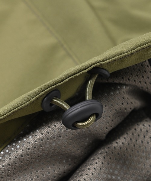 Barbour（バブアー）の「Barbour(バブアー)  配色 ウィンドブレーカー（マウンテンパーカー・メンズ・ブラック・M/L）」の9枚目の写真