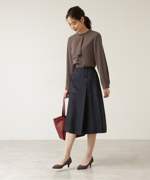 NATURAL BEAUTY BASIC（ナチュラルビューティーベーシック）の「ラッフルボウタイブラウス/0171210903（シャツ/ブラウス・レディース・ピンク/チャコールグレー/グレイッシュベージュ/ピンク系その他5・MEDIUM/SMALL）」の6枚目の写真