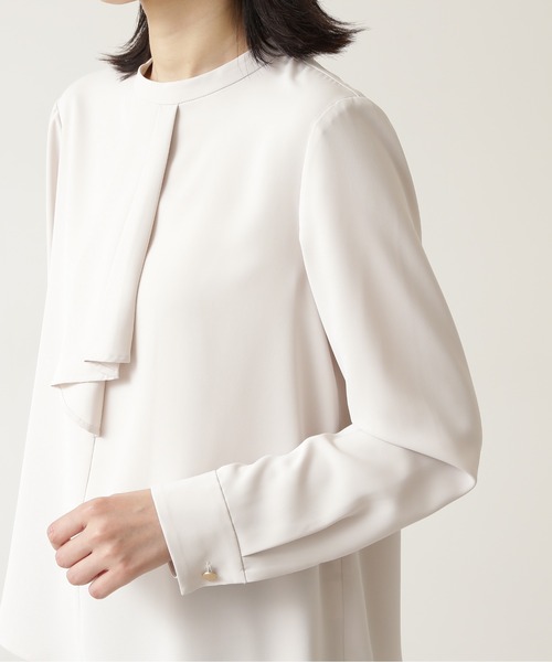 NATURAL BEAUTY BASIC（ナチュラルビューティーベーシック）の「ラッフルボウタイブラウス/0171210903（シャツ/ブラウス・レディース・ピンク/チャコールグレー/グレイッシュベージュ/ピンク系その他5・MEDIUM/SMALL）」の17枚目の写真