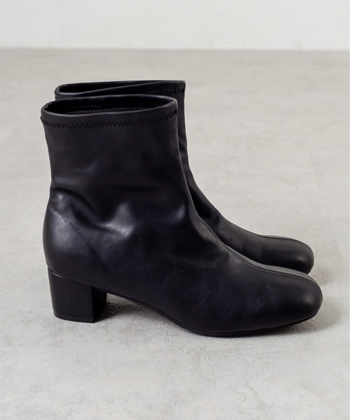 OLIVE des OLIVE（オリーブデオリーブ）の「ストレッチショートブーツ（ブーツ・レディース・ブラック/オフホワイト・MEDIUM/LARGE/SMALL）」の7枚目の写真