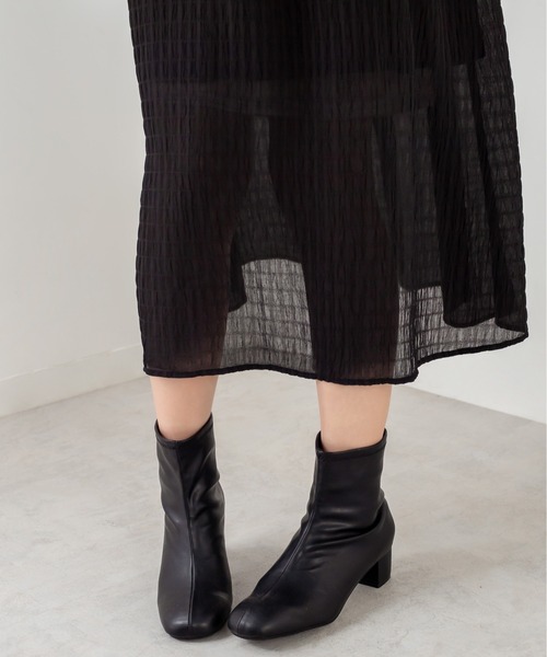 OLIVE des OLIVE（オリーブデオリーブ）の「ストレッチショートブーツ（ブーツ・レディース・ブラック/オフホワイト・MEDIUM/LARGE/SMALL）」の15枚目の写真