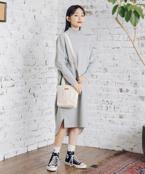 MILKFED.（ミルクフェド）の「STENCIL SQUARE SHOULDER BAG（ショルダーバッグ・レディース・ホワイト/ブラック/ベージュ・ONE SIZE）」の9枚目の写真