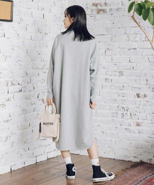 MILKFED.（ミルクフェド）の「STENCIL SQUARE SHOULDER BAG（ショルダーバッグ・レディース・ホワイト/ブラック/ベージュ・ONE SIZE）」の13枚目の写真