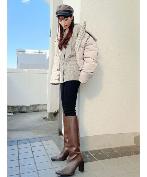 GYDA（ジェイダ）の「【WEB限定】ショートダウンコート（ダウンジャケット/コート・レディース・ライトグレー/ブラック・FREE）」の11枚目の写真