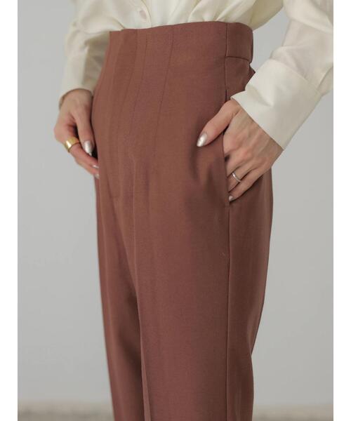rem closet(レムクローゼット)の「テーパードパンツ(その他パンツ・レディース・ブラウン/グレイッシュベージュ・S/XS)」の16枚目の写真