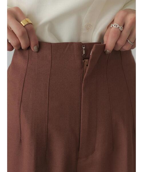 rem closet(レムクローゼット)の「テーパードパンツ(その他パンツ・レディース・ブラウン/グレイッシュベージュ・S/XS)」の4枚目の写真