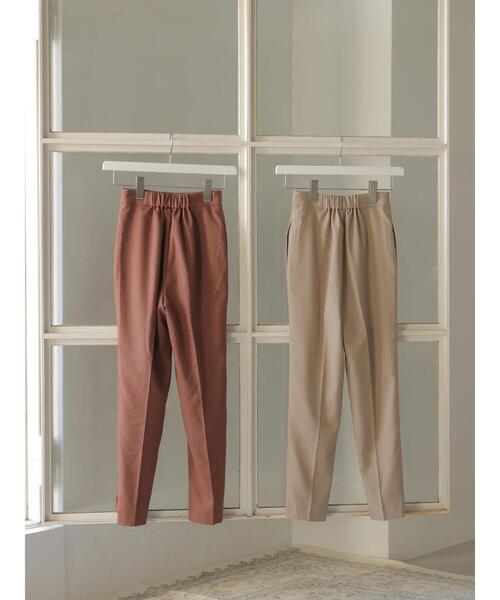 rem closet(レムクローゼット)の「テーパードパンツ(その他パンツ・レディース・ブラウン/グレイッシュベージュ・S/XS)」の17枚目の写真