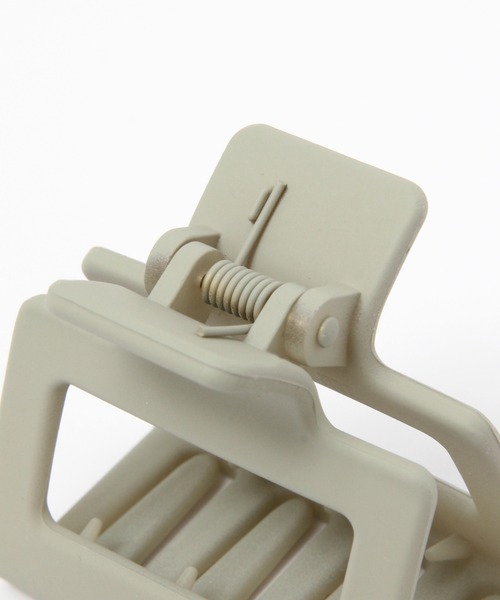 LAKOLE（ラコレ）の「スクエアマットミニヘアクリップ / 238533（バレッタ/ヘアクリップ・レディース・ブラウン/ブルー/オフホワイト/パープル/オリーブ/ライトブルー/サンドグレー/チャコール/クリーム/ブラック/グレー/カーキ・FREE）」の20枚目の写真