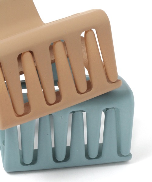 LAKOLE（ラコレ）の「スクエアマットミニヘアクリップ / 238533（バレッタ/ヘアクリップ・レディース・ブラウン/ブルー/オフホワイト/パープル/オリーブ/ライトブルー/サンドグレー/チャコール/クリーム/ブラック/グレー/カーキ・FREE）」の15枚目の写真