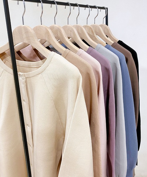 Newlyme（ニューリーミー）の「美肌映えラグランボリュームカーディガン（カーディガン/ボレロ・レディース・ベージュ/パープル/ピンク/ライトグレー/ブラック/アイボリー/ブルー/ブラウン・LL～3L/M-L）」の9枚目の写真