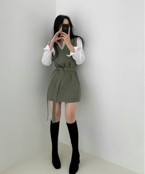 BEIDELLI（ベイデリー）の「[BELLIDE MADE] Vネックニットベストワンピース（ワンピース・レディース・オリーブ/マスタード・FREE）」の19枚目の写真