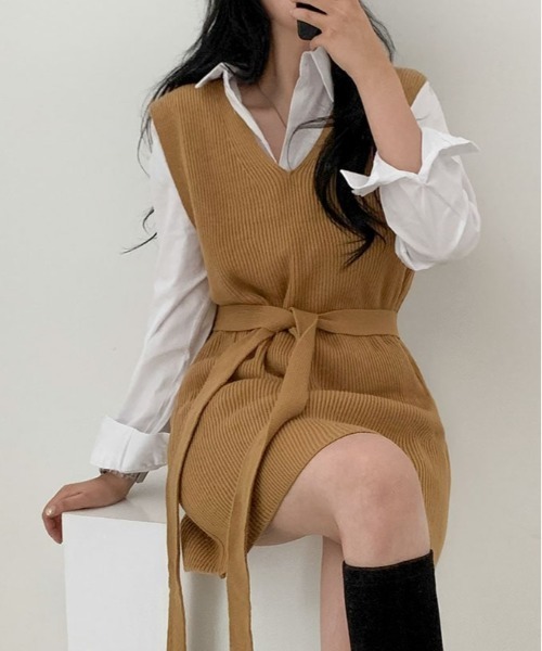 BEIDELLI（ベイデリー）の「[BELLIDE MADE] Vネックニットベストワンピース（ワンピース・レディース・オリーブ/マスタード・FREE）」の4枚目の写真