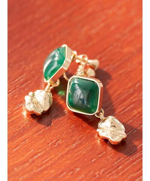 earth music&ecology（アースミュージックアンドエコロジー）の「スクエアアクリルイヤリング ＊（イヤリング・レディース・アイボリー/ブラウン/ダークグリーン・FREE）」の7枚目の写真