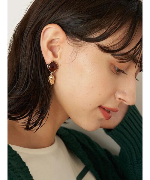 earth music&ecology（アースミュージックアンドエコロジー）の「スクエアアクリルイヤリング ＊（イヤリング・レディース・アイボリー/ブラウン/ダークグリーン・FREE）」の13枚目の写真