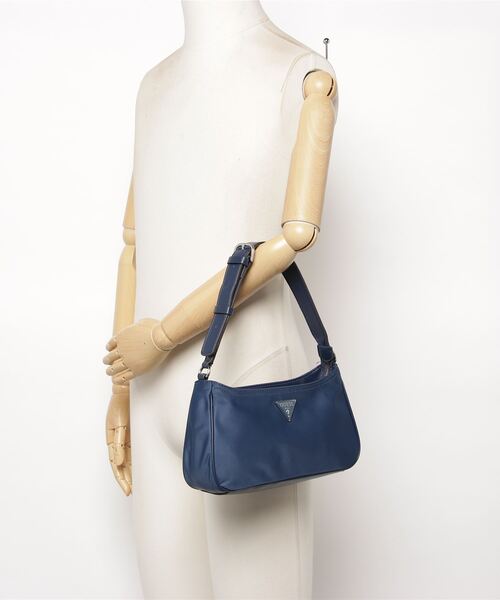 Guess（ゲス）の「LITTLE BAY Shoulder Bag（ショルダーバッグ・レディース・ネイビー/ホワイト・ONE SIZE）」の13枚目の写真