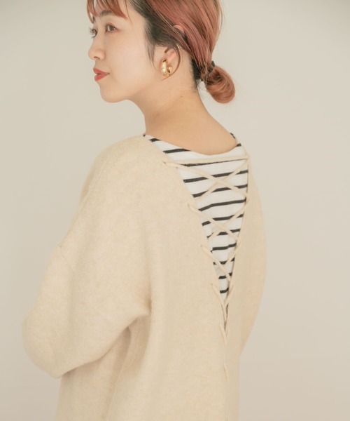 ITEMS URBANRESEARCH（アイテムズ アーバンリサーチ）の「バック編みニット（ニット/セーター・レディース・パープル/グリーン/ライトベージュ・FREE）」の8枚目の写真