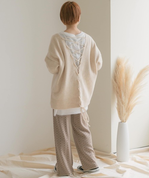 ITEMS URBANRESEARCH（アイテムズ アーバンリサーチ）の「バック編みニット（ニット/セーター・レディース・パープル/グリーン/ライトベージュ・FREE）」の21枚目の写真