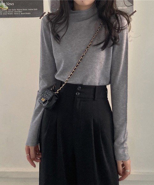 MAISON DE THERESE（メゾン ド テレーズ）の「ハーフハイネックニット（ニット/セーター・レディース・ブラック/ブルー/アイボリー/グレー/ベージュ・MEDIUM）」の10枚目の写真