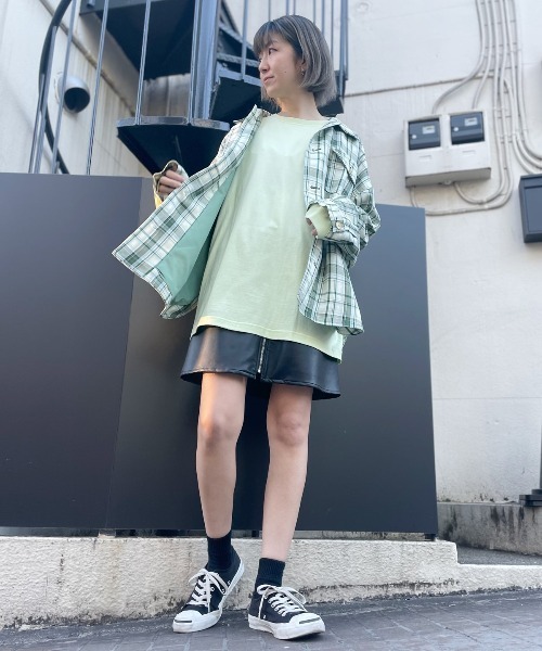 Candy Stripper（キャンディストリッパー）の「BELTED FAKE LEATHER ワンピース（ジャンパースカート・レディース・ブラック/ブルー・2）」の4枚目の写真