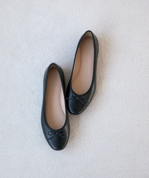 LOWRYS FARM（ローリーズファーム）の「カンドウフィットバレエ　260832（バレエシューズ・レディース・アイボリー/ブラック/シルバー/その他・MEDIUM/LARGE/SMALL）」の2枚目の写真