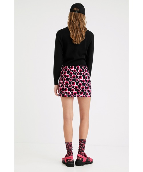 Desigual(デシグアル)の「丸模様 スリムミニスカート ROXANA(スカート・レディース・ブラック・S/M/XS/L/XL)」の5枚目の写真