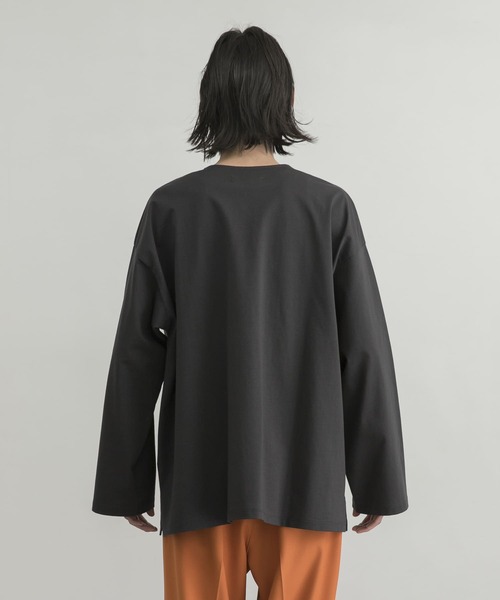 URBAN RESEARCH（アーバンリサーチ）の「オーガニックコットンスリーピングシャツ（Tシャツ/カットソー・メンズ・オフホワイト/ブラック系その他/グリーン系その他・MEDIUM/LARGE）」の9枚目の写真